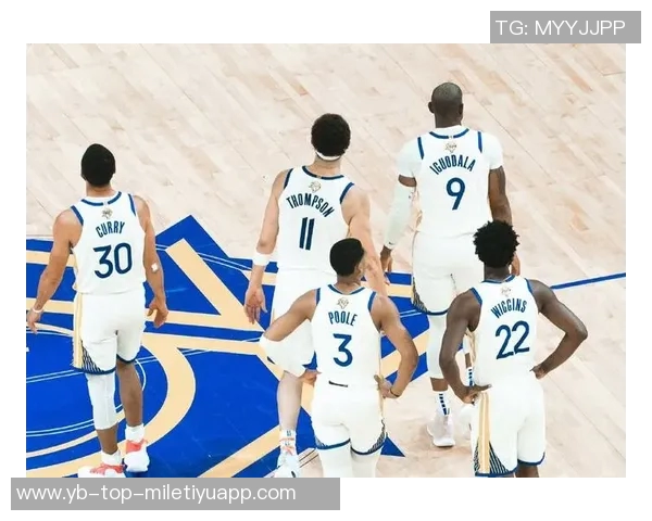 追梦赛后与老队友维金斯亲切交流库里与巴黎奥运队友阿德巴约畅谈未来 追梦赛后与老队友维金斯亲切交流库里与巴黎奥运队友阿德巴约畅谈未来