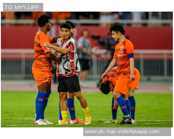 克里斯坦特谈加图索与球队斗志透露自己在多个位置上均能发挥出色 克里斯坦特谈加图索与球队斗志透露自己在多个位置上均能发挥出色