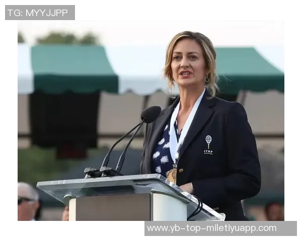 皮尔斯坦言第一次约会不亲吻女孩坚持原则展现绅士风度 皮尔斯坦言第一次约会不亲吻女孩坚持原则展现绅士风度