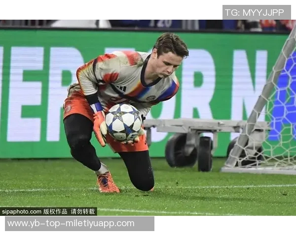 德天空报道拜仁门将佩雷茨将租借南安普顿并可能附带买断条款